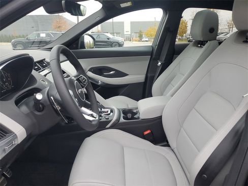 Used 2024 Jaguar E-PACE R-Dynamic SE image 5