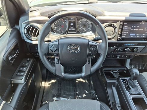 Used 2021 Toyota Tacoma TRD Sport w/ Technology Package RWD image 19