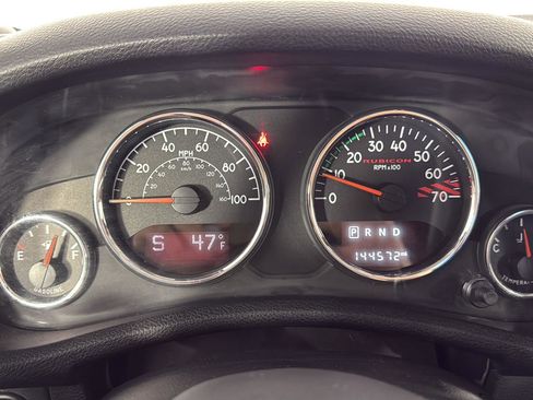 Used 2017 Jeep Wrangler Unlimited Rubicon image 15