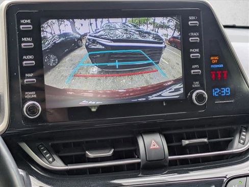 Used 2019 Toyota C-HR XLE FWD image 11