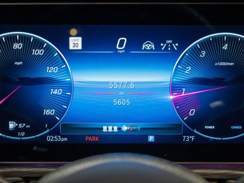 Used 2025 Mercedes-Benz G 550 image 37