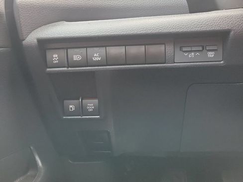 Used 2024 Toyota Sienna XSE w/ XSE Premium Package FWD image 40