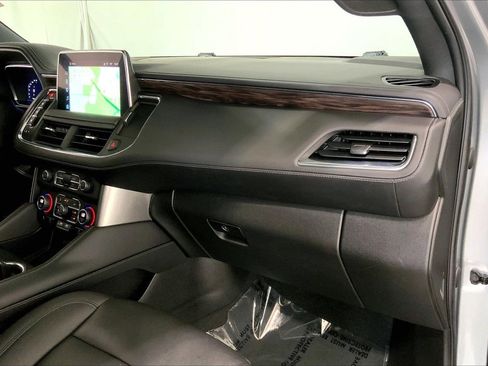 Used 2023 Chevrolet Tahoe LT w/ LT Signature Package RWD image 16