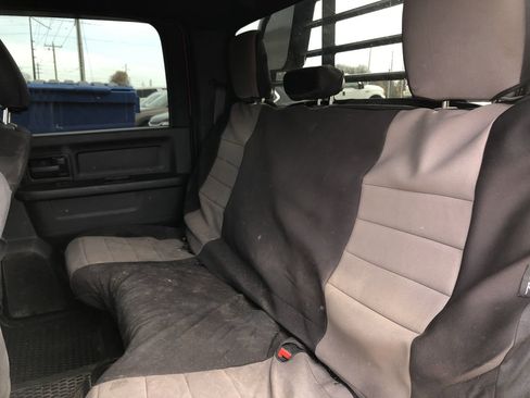 Used 2021 RAM 3500 Tradesman w/ Chrome Appearance Group image 11