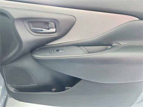 Used 2024 Nissan Murano SV w/ SV Midnight Edition Package image 41