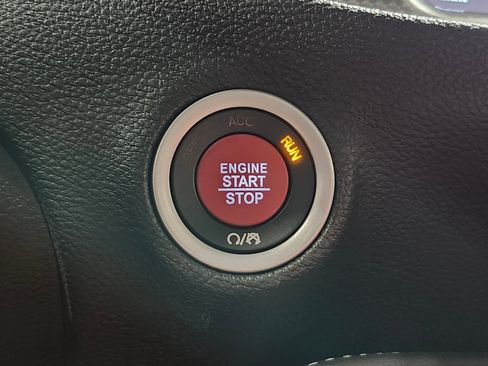 Used 2019 Dodge Challenger SRT Hellcat Redeye image 20