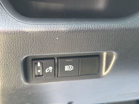 Used 2021 Toyota RAV4 LE w/ Carpet Mat Package (TMS) AWD/4WD image 15