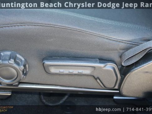 Used 2021 Jeep Wrangler Unlimited Sport image 37