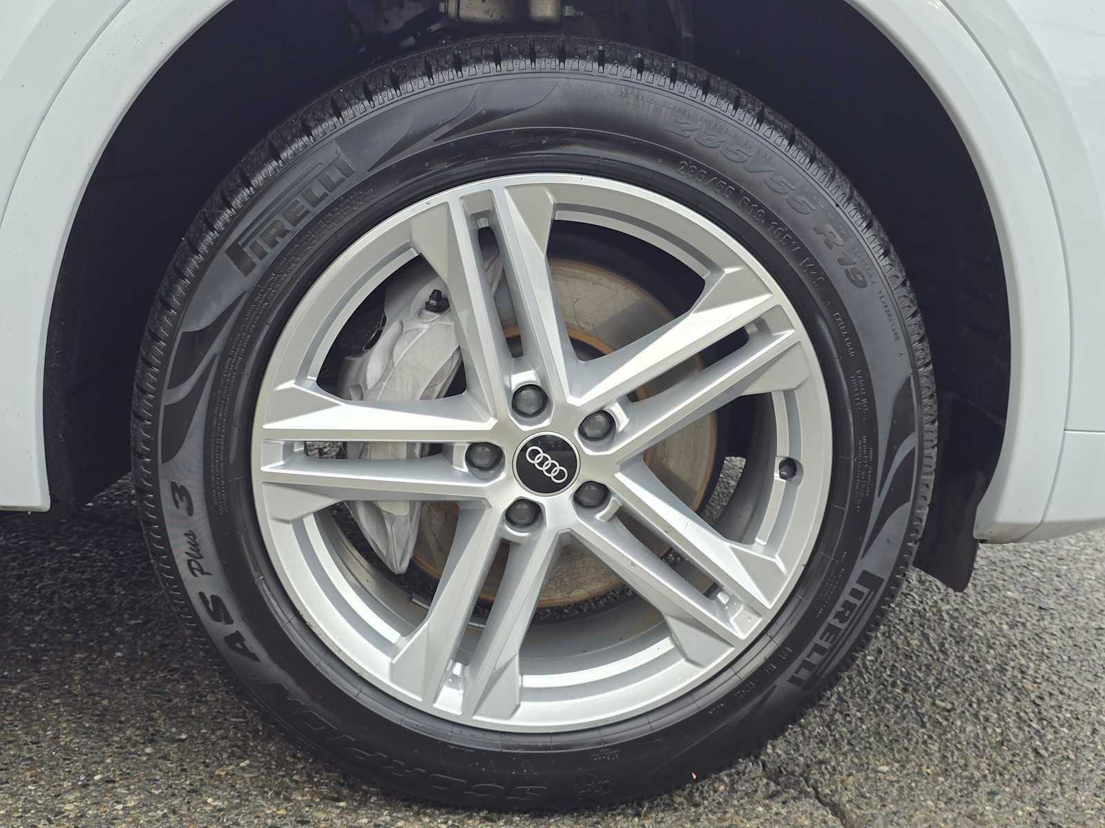 Used 2022 Audi Q5 e Premium Plus AWD/4WD image 9