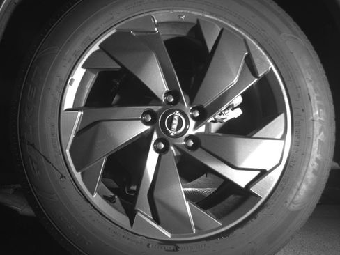 Used 2025 Nissan Rogue SV image 14