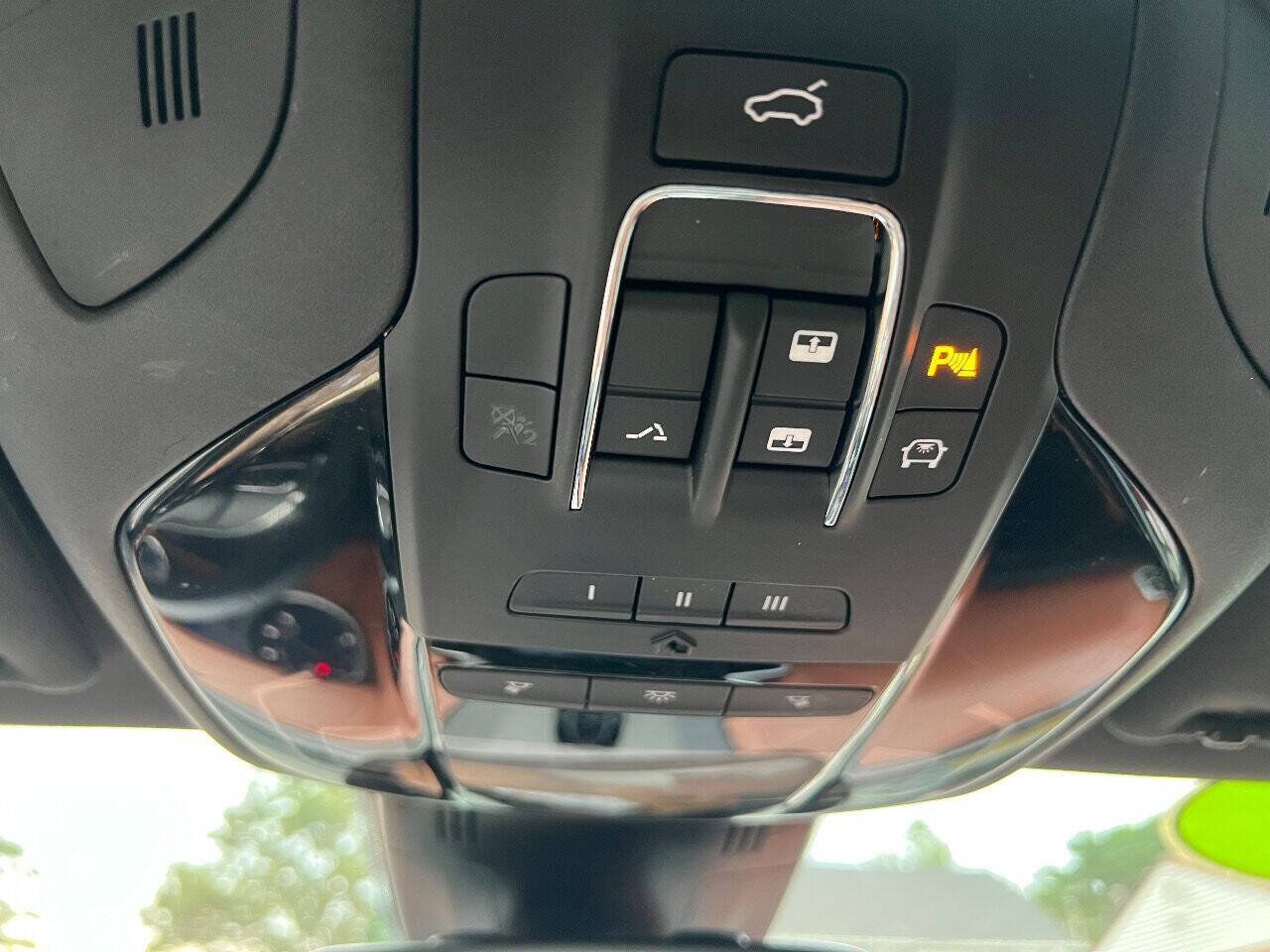 Used 2019 Maserati Ghibli RWD image 34