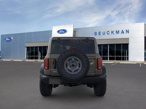 Used 2025 Ford Bronco Badlands image 8