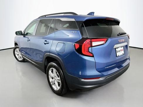 Used 2024 GMC Terrain SLE w/ Driver Convenience Package AWD/4WD image 5