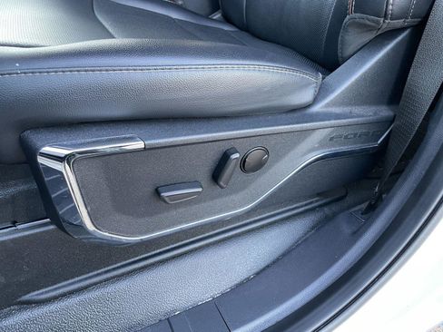 Used 2024 Ford F250 Lariat w/ FX4 Off-Road Package image 11