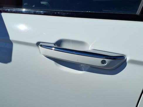 Used 2023 Jeep Grand Cherokee Overland w/ Luxury Tech Group IV image 19