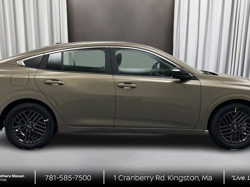 New 2026 Nissan Sentra SV w/ Floor Mat Package FWD image 4
