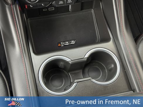 Used 2022 Chevrolet Suburban RST w/ Luxury Package image 13