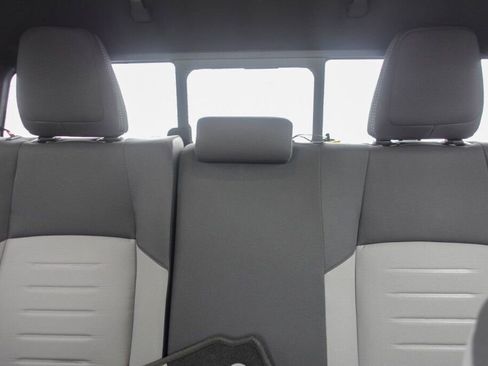 Certified 2025 Toyota Tacoma TRD Off-Road image 16