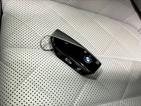Certified 2023 BMW X7 xDrive40i image 13
