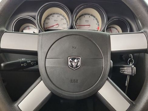 Used 2010 Dodge Challenger SE image 16