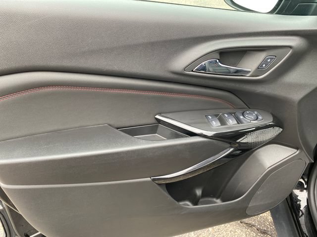 Used 2025 Chevrolet Trax RS w/ Driver Confidence Package FWD image 16