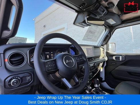 New 2025 Jeep Gladiator Mojave image 10