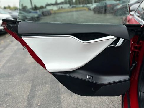 Used 2017 Tesla Model S 100D image 21
