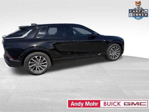 Used 2025 Cadillac Lyriq Sport AWD/4WD image 12