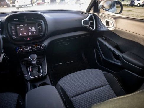 Used 2021 Kia Soul S image 21
