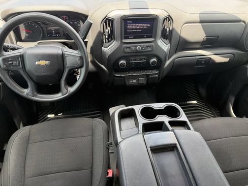 Used 2022 Chevrolet Silverado 1500 Custom RWD image 16