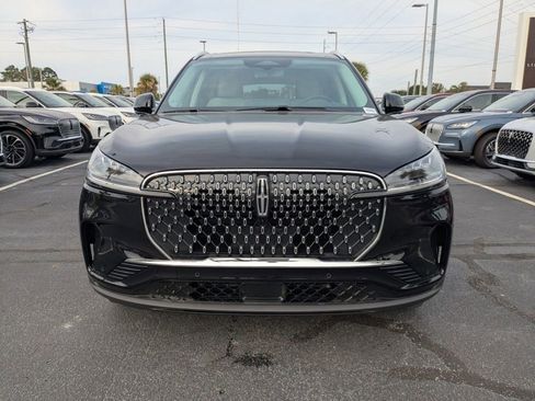 New 2026 Lincoln Aviator 2WD image 9