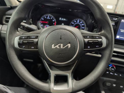 Used 2023 Kia K5 LXS FWD image 9