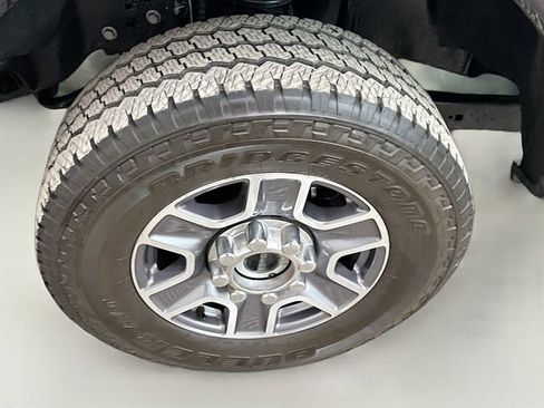 Used 2023 Ford F250 Lariat image 32