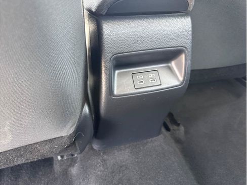 Used 2023 Toyota Corolla LE FWD image 13