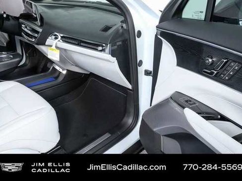 New 2026 Cadillac Lyriq Premium Luxury image 23