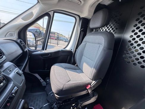 New 2025 RAM ProMaster 2500 w/ U-Haul Equipment Group FWD image 19