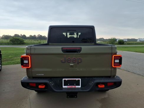 Used 2026 Jeep Gladiator Mojave AWD/4WD image 25