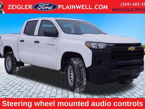 Used 2024 Chevrolet Colorado W/T image 7