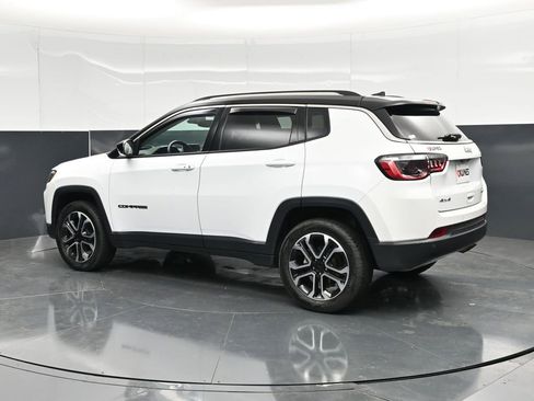 Used 2022 Jeep Compass Limited AWD/4WD image 13