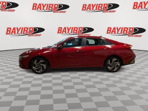 Used 2024 Hyundai Elantra Limited image 5