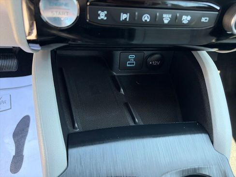 Used 2023 Ford Escape Platinum AWD/4WD image 23