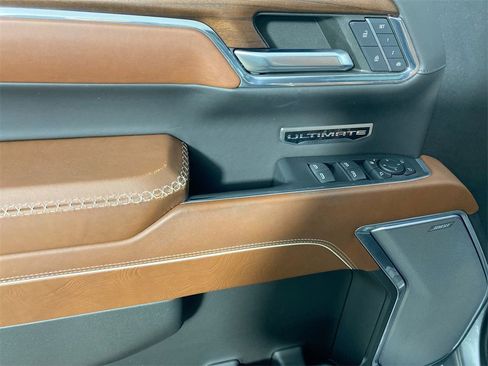 Used 2024 GMC Sierra 1500 Denali Ultimate image 13