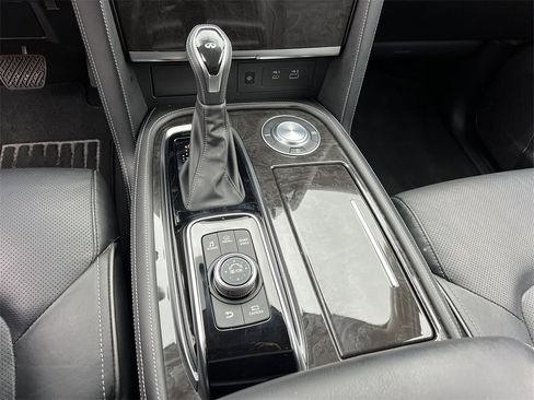 Used 2024 INFINITI QX80 Luxe image 30