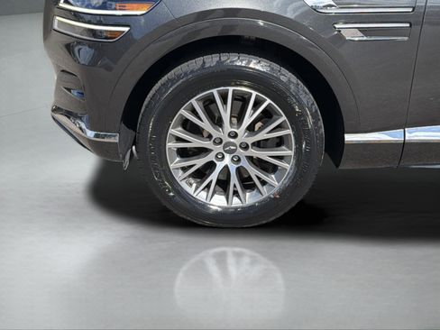 Used 2024 Genesis GV80 2.5T image 22