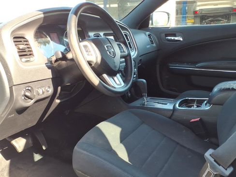 Used 2011 Dodge Charger SE image 8