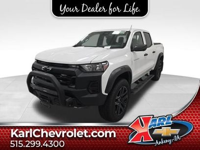 New 2025 Chevrolet Colorado Trail Boss w/ Off-Road Front Bumper Package