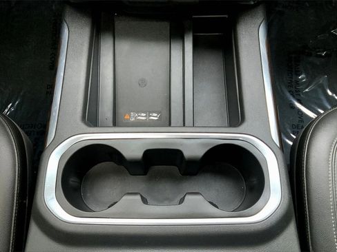 Used 2021 GMC Sierra 1500 SLT image 18