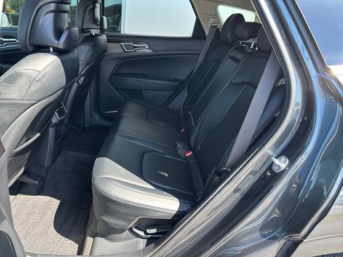 Certified 2025 Kia Sportage EX AWD/4WD image 15