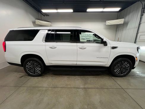 New 2026 GMC Yukon XL Elevation w/ LPO, Floor Liner Package image 2