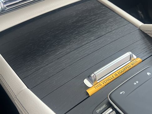 Certified 2025 Mercedes-Benz GLE 450e 4MATIC image 50